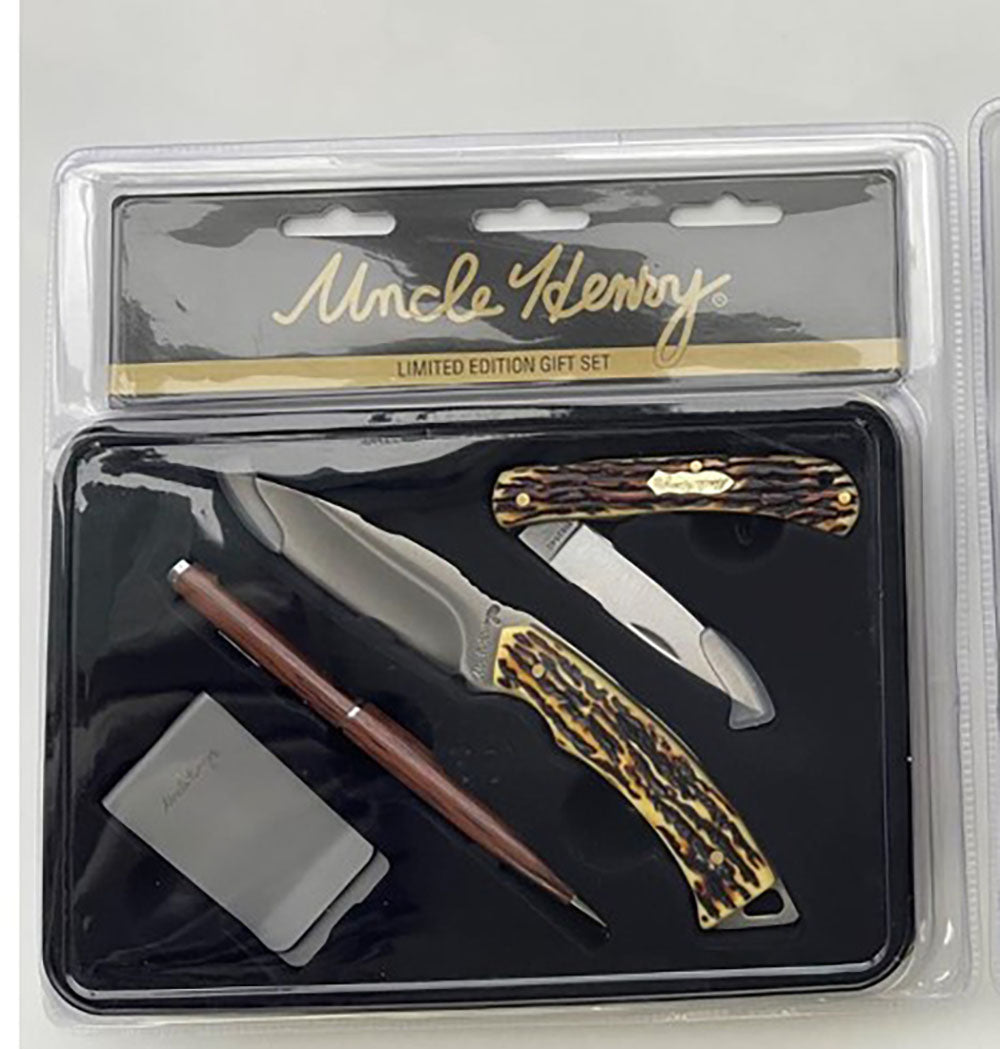 Uncle Henry Limited Edition 4 Piece Gift Set - Includes 3.1 Fixed-Blade  Knife, 2.75 Folding Knife, Leather Keychain & Ball-Point Pen 