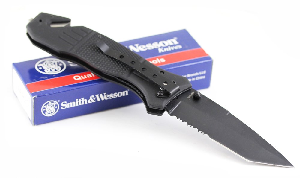 Smith & Wesson 1st Response, Partially Serrated #SWFR2S