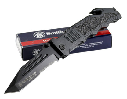 Smith & Wesson Border Guard 2, Glass Breaker + Clip 40% Serrated Knife #SWBG2TS