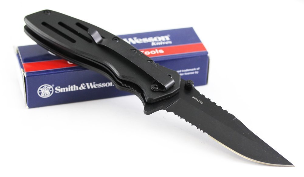 Smith & Wesson Extreme Ops, Black SS Clip Pot, 40% Serrated #SWA24S