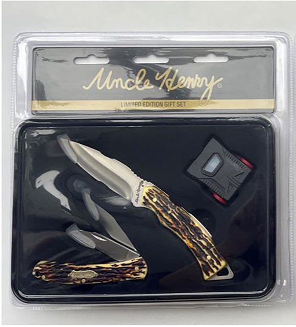 Uncle Henry Fixed and Folder Knife and Flashlight Combo, Clam Pack #1200441